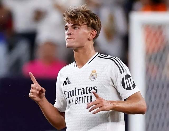 面发挥着不 面发挥着不